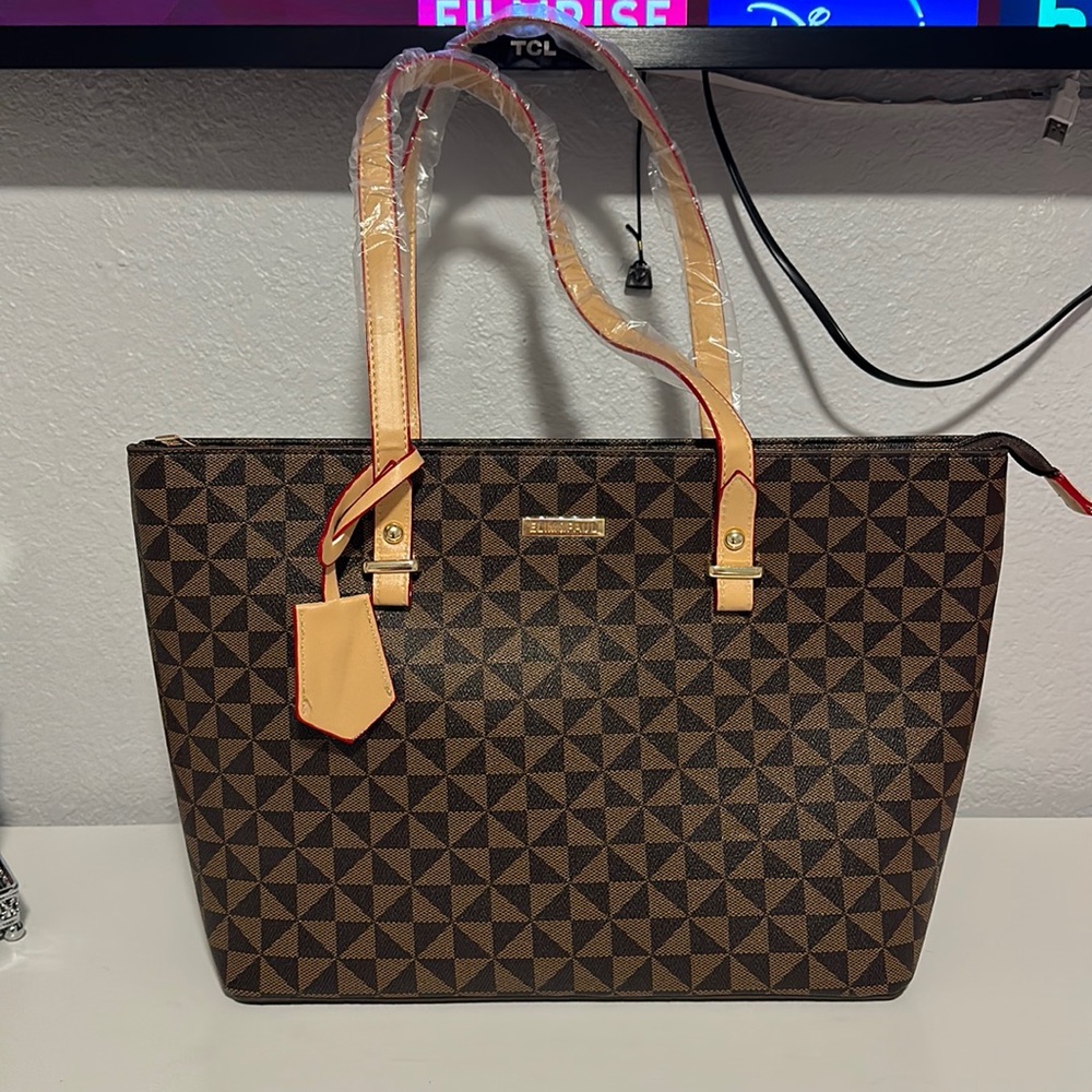 Purse - Picture 2 of 3